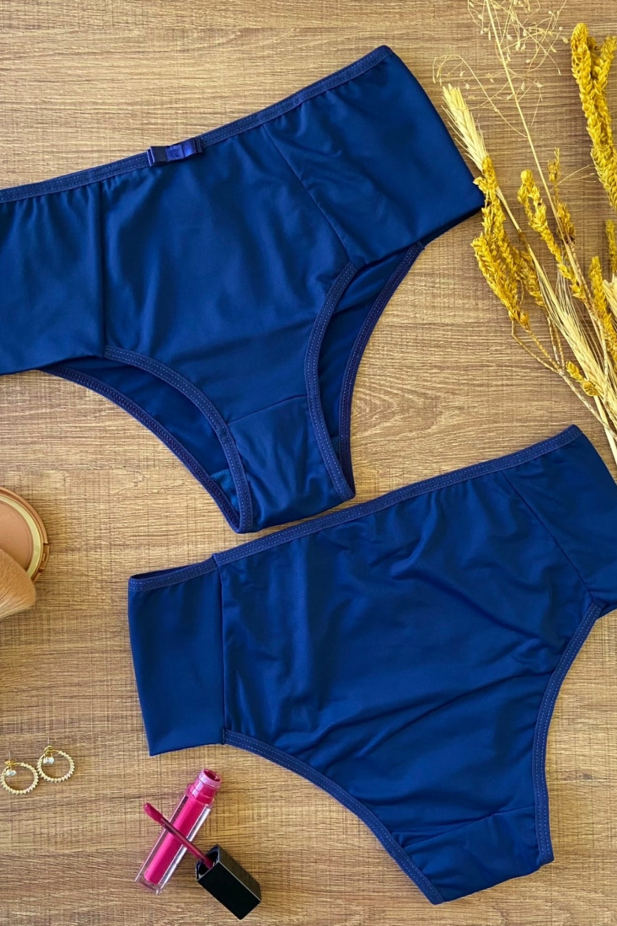 PLUS SIZE | SEM COSTURA APARENTE · MICROFIBRA SUAVE